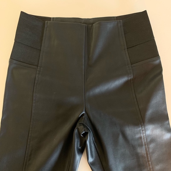 Faux leather legging - Picture 2 of 2